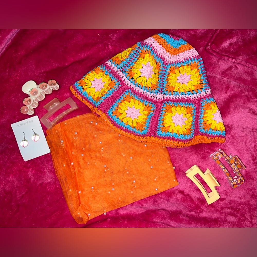 Women’s crochet hat and accessories